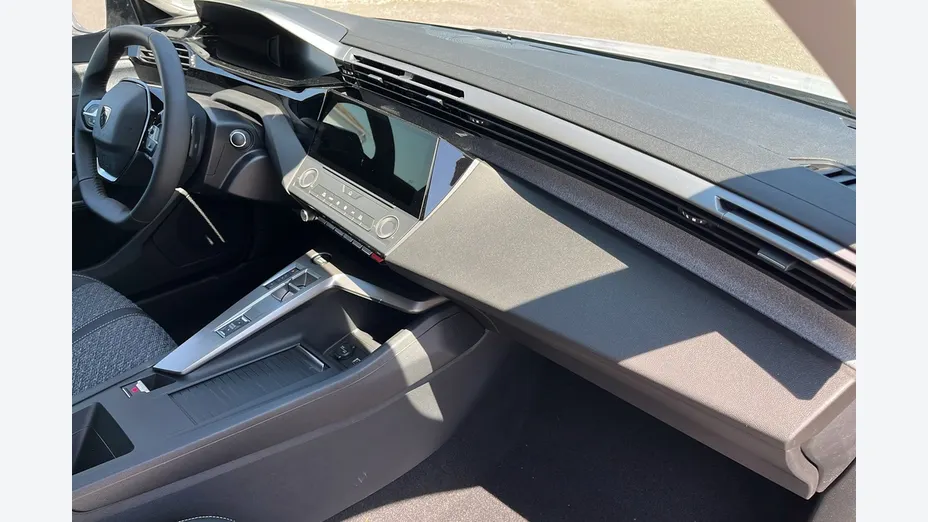 PEUGEOT 308 -