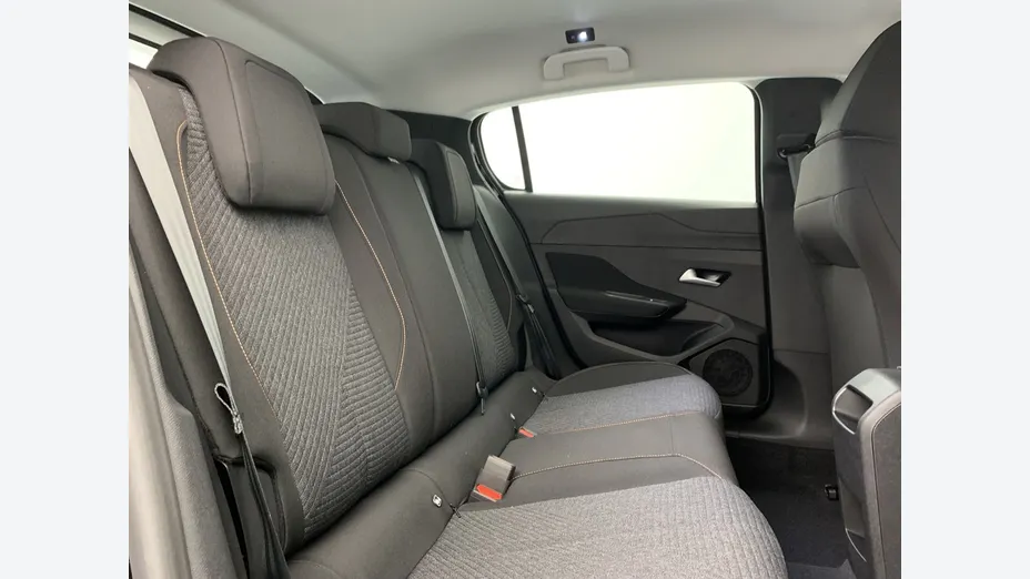 PEUGEOT 308 -
