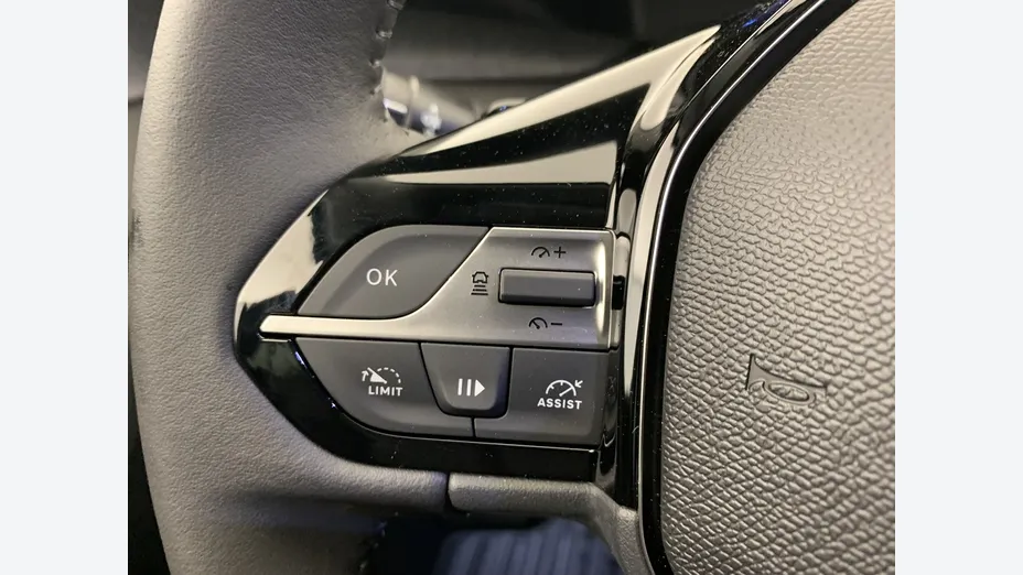 PEUGEOT 308 -
