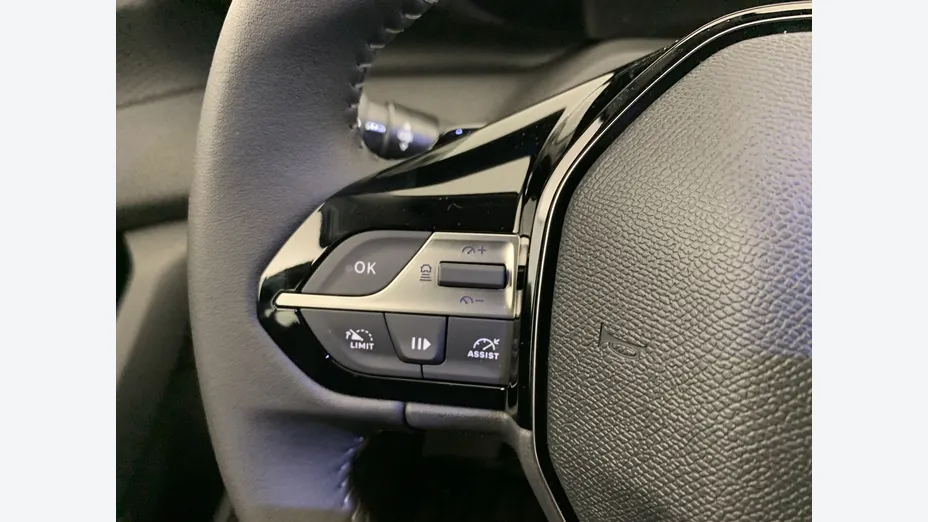PEUGEOT 308 -