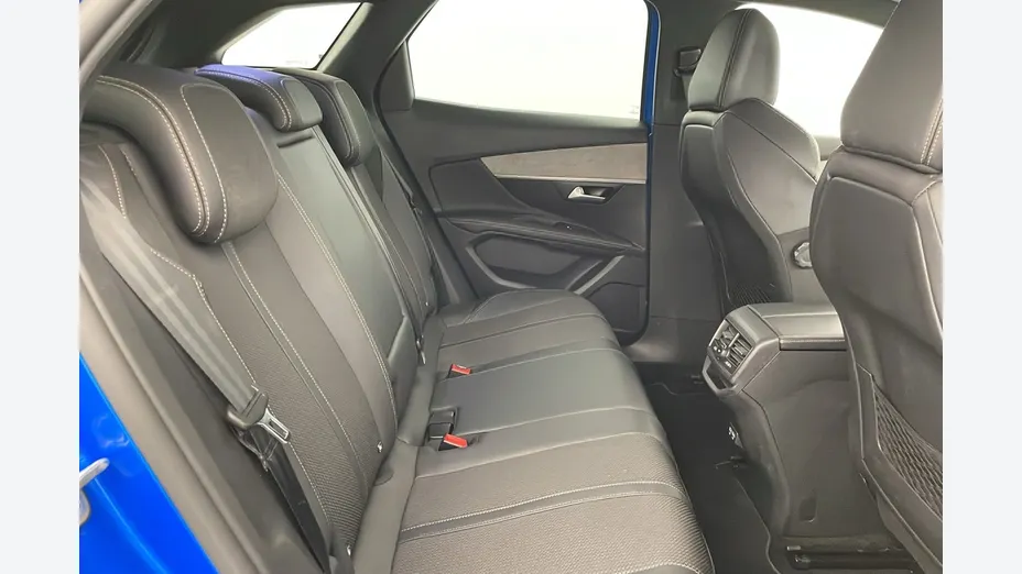 PEUGEOT 3008 -