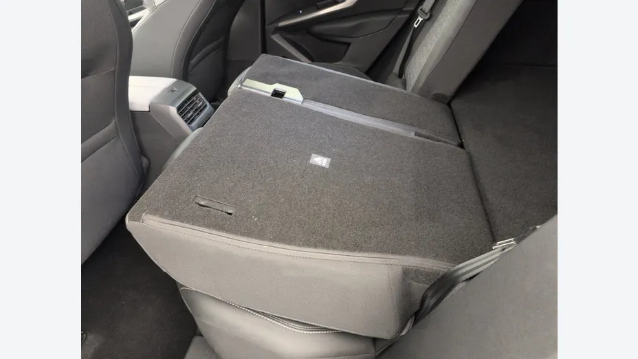 PEUGEOT 3008 -