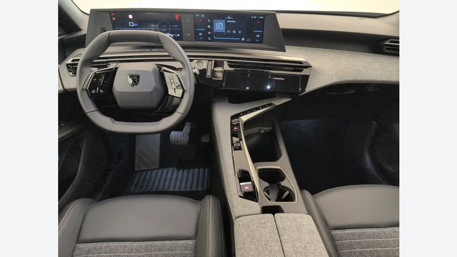 PEUGEOT 3008 -