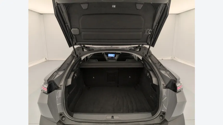PEUGEOT 408 -