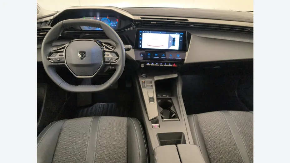 PEUGEOT 408 -