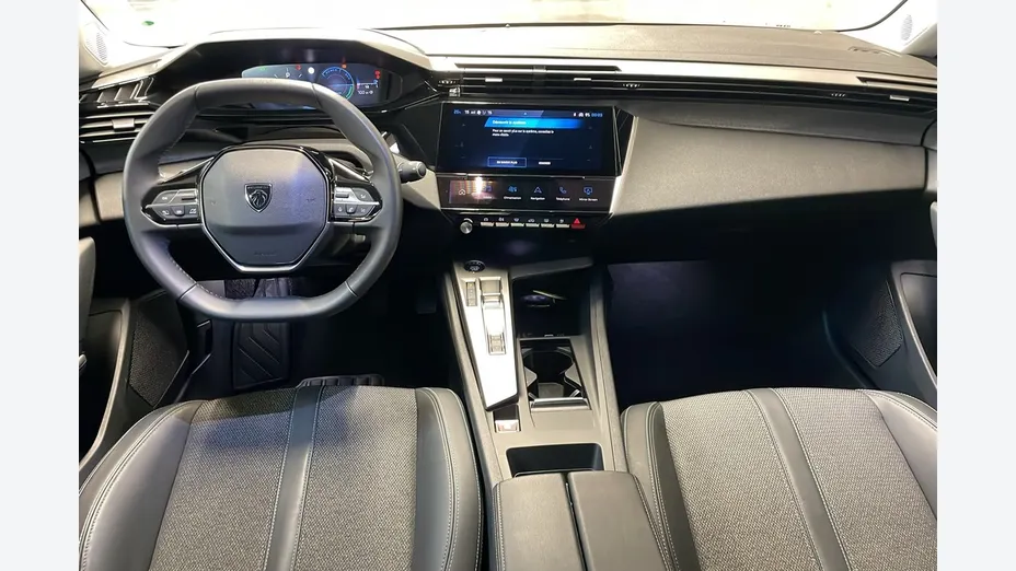 PEUGEOT 408 -