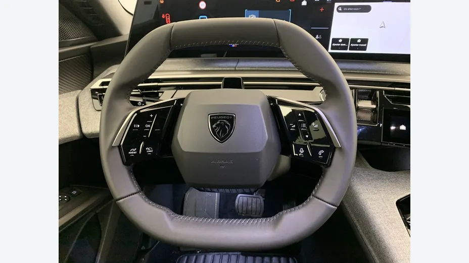 PEUGEOT 5008 -