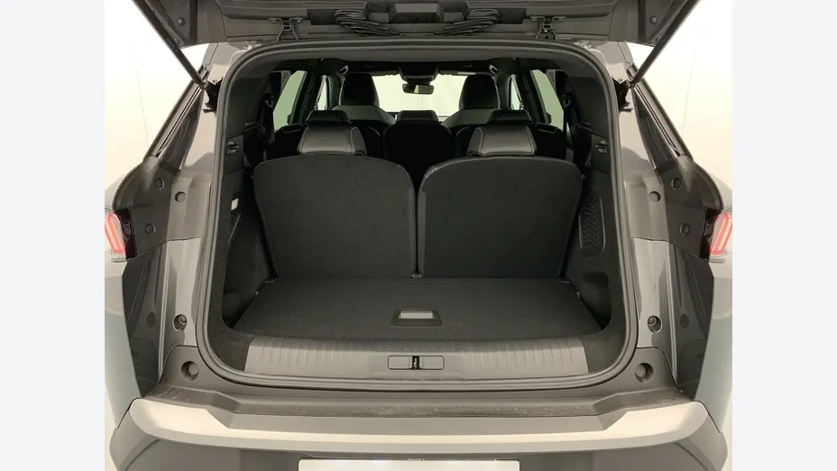 PEUGEOT 5008 -