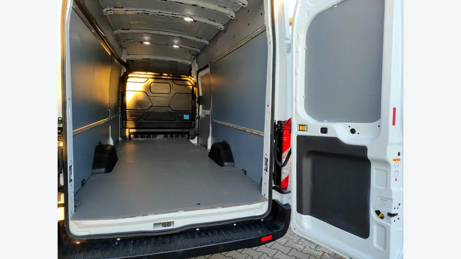 FORD Transit Transit 350 L4H3 RWD Trend