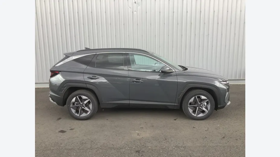 HYUNDAI Tucson -