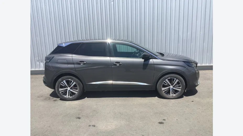 PEUGEOT 3008 -