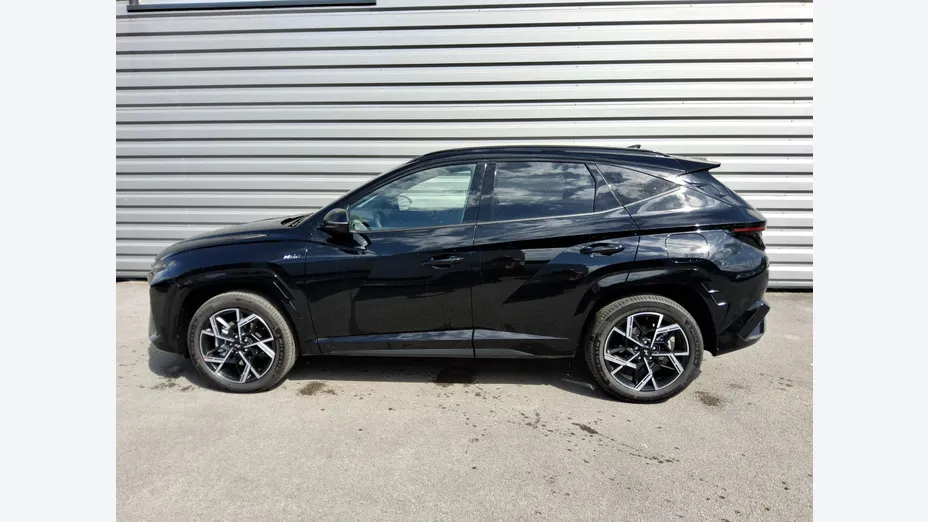 HYUNDAI Tucson -