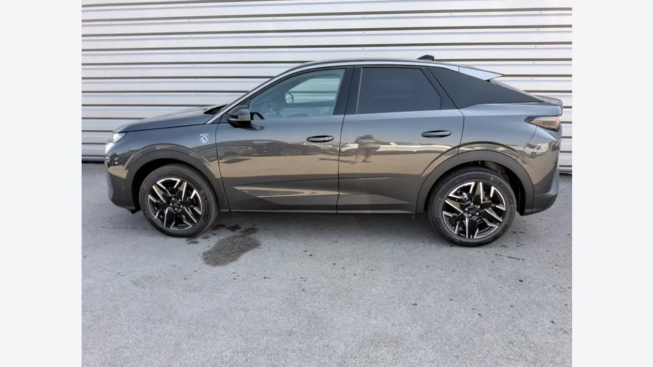 PEUGEOT 3008 -