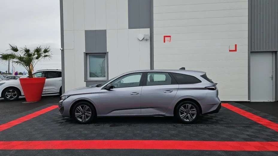 PEUGEOT 308 -