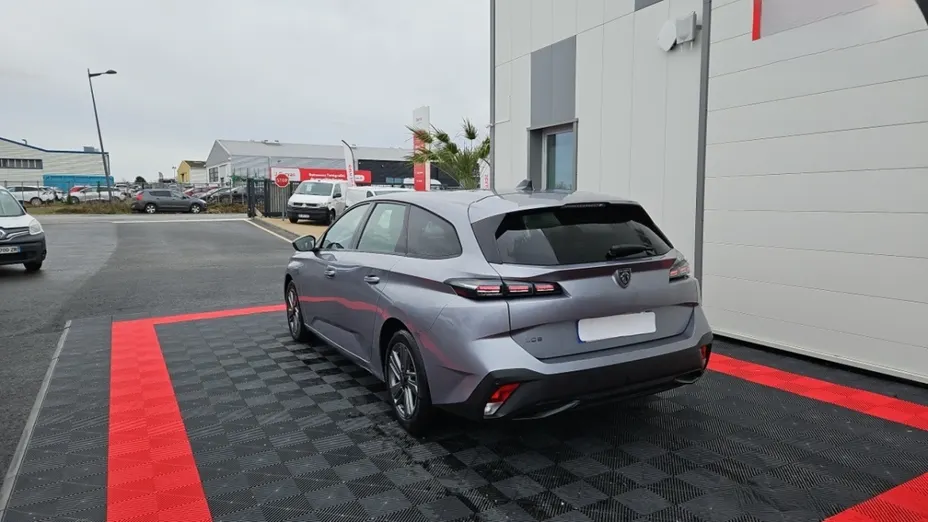 PEUGEOT 308 -