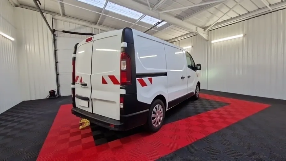 RENAULT Trafic -