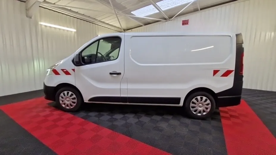 RENAULT Trafic -
