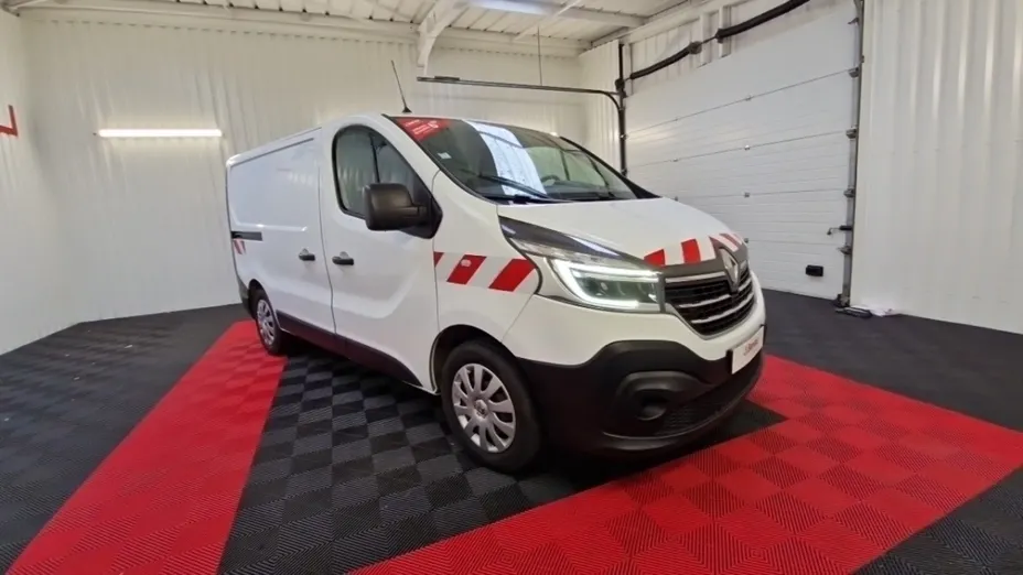 RENAULT Trafic -