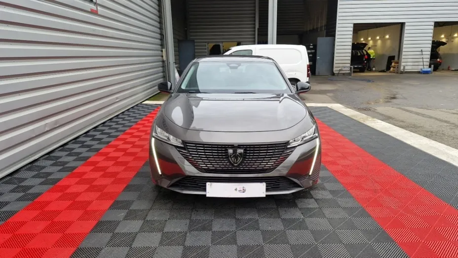 PEUGEOT 308 -