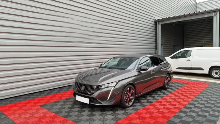 PEUGEOT 308 -
