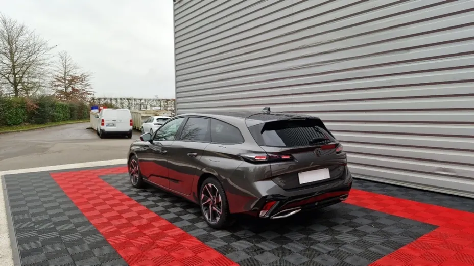 PEUGEOT 308 -