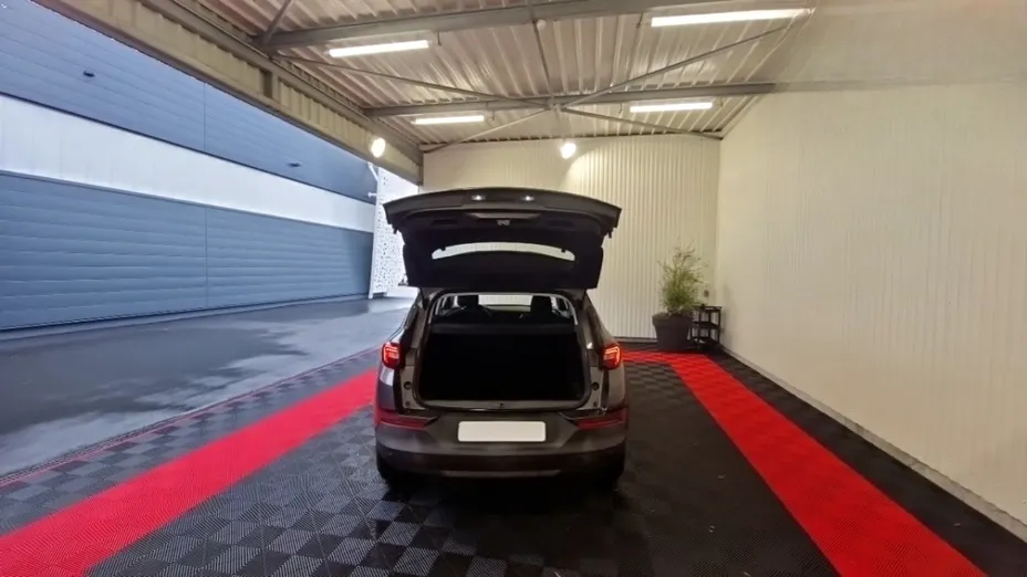 OPEL Grandland -