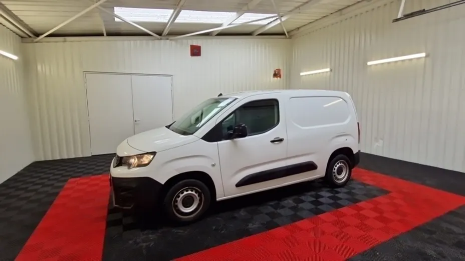 PEUGEOT Partner -