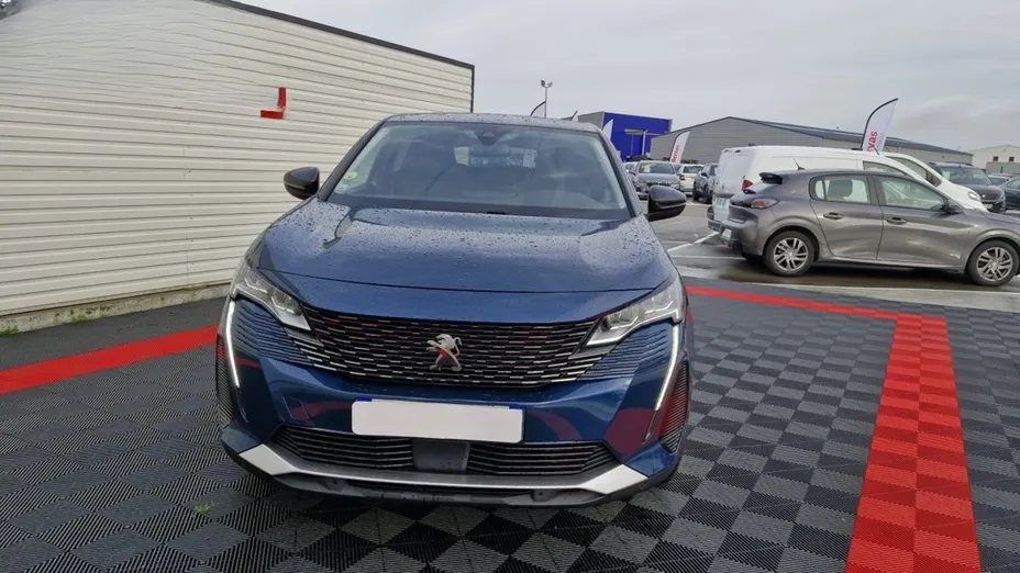 PEUGEOT 3008 -
