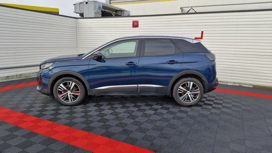 PEUGEOT 3008 -