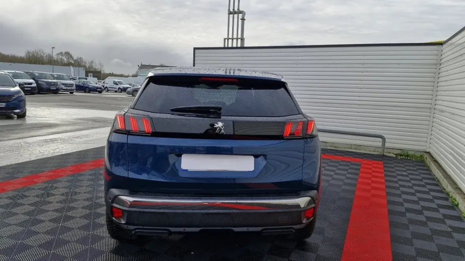 PEUGEOT 3008 -