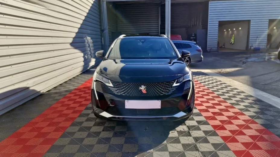 PEUGEOT 3008 -
