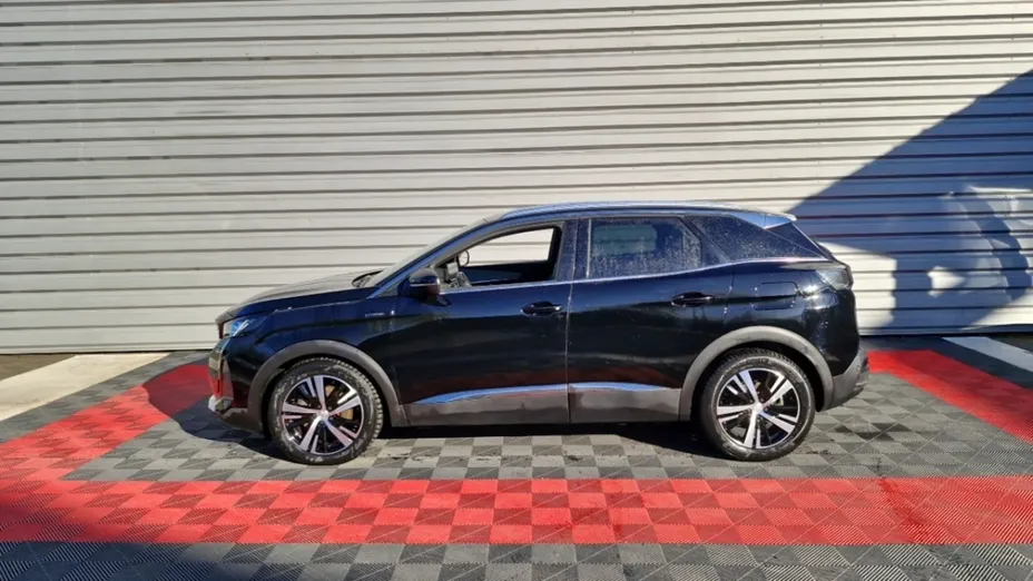 PEUGEOT 3008 -