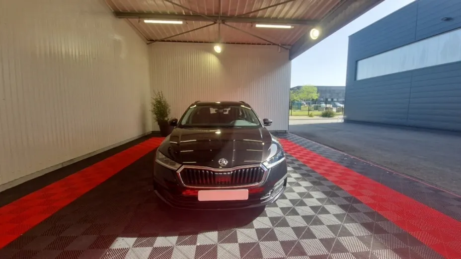 SKODA Octavia -