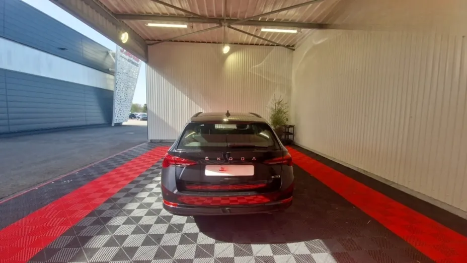 SKODA Octavia -