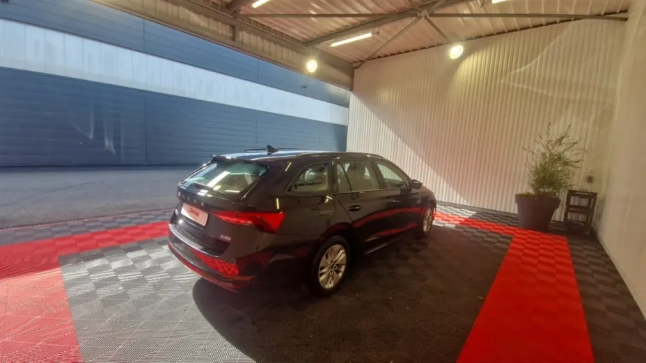 SKODA Octavia -