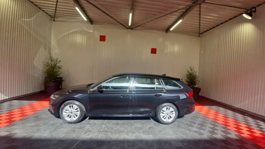 SKODA Octavia -