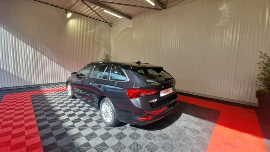 SKODA Octavia -