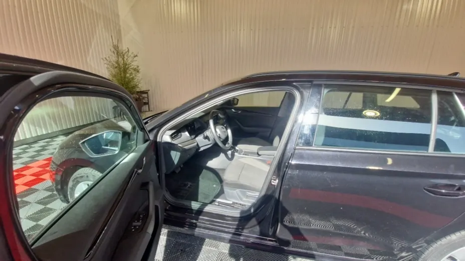 SKODA Octavia -