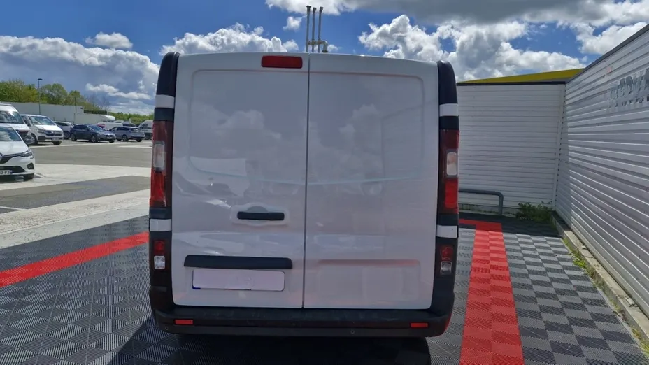 RENAULT Trafic -