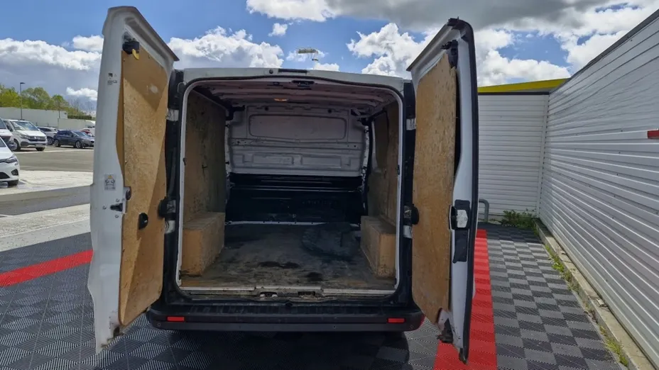 RENAULT Trafic -