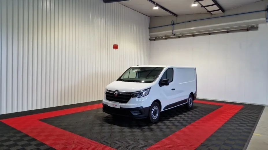 RENAULT Trafic -