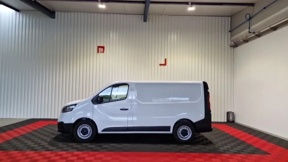 RENAULT Trafic -