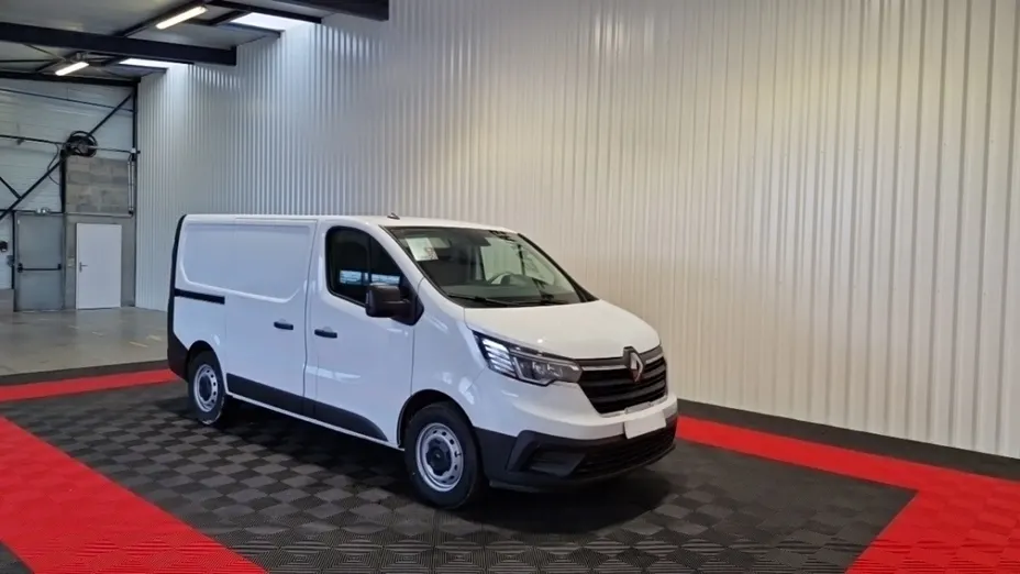 RENAULT Trafic -