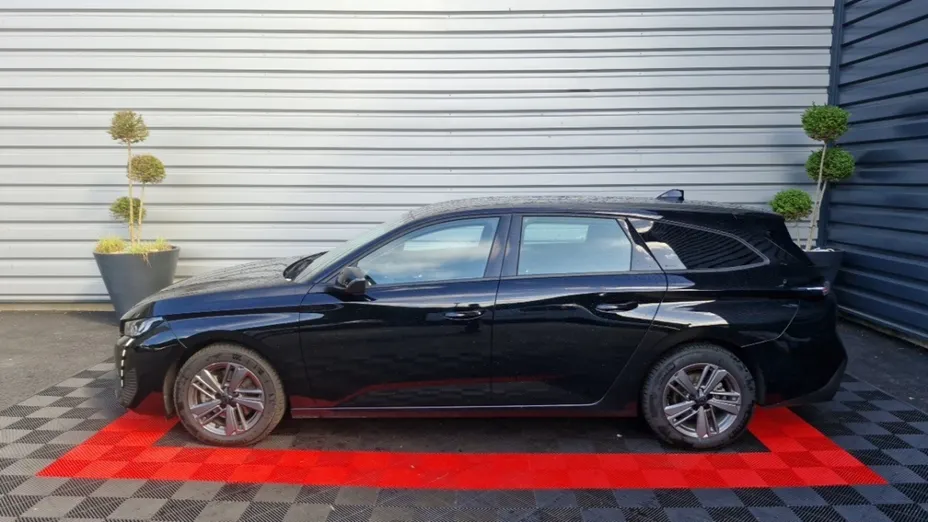 PEUGEOT 308 -