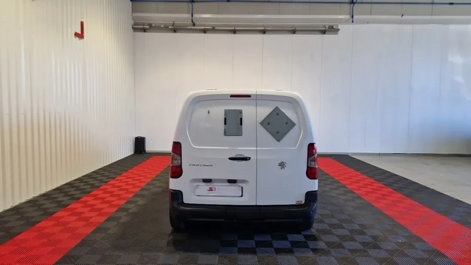 PEUGEOT Partner -