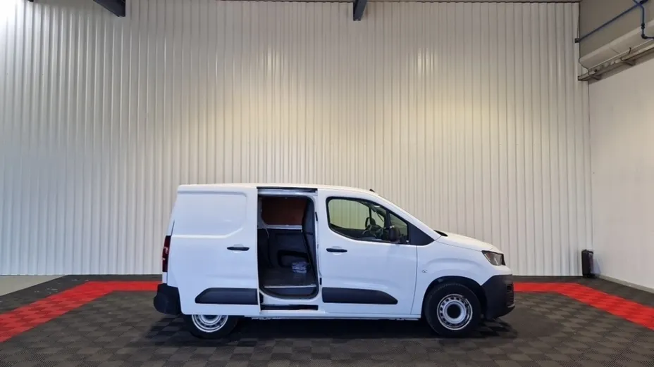 PEUGEOT Partner -
