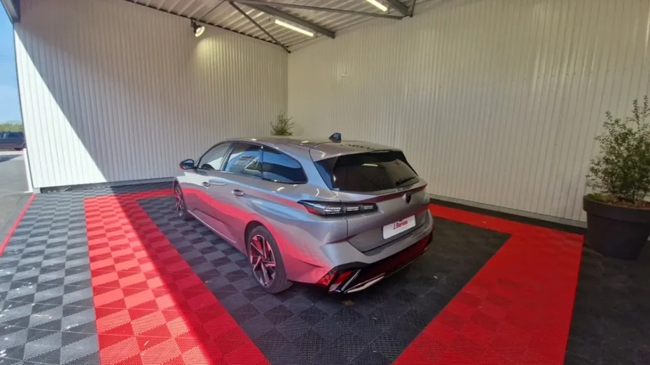 PEUGEOT 308 -