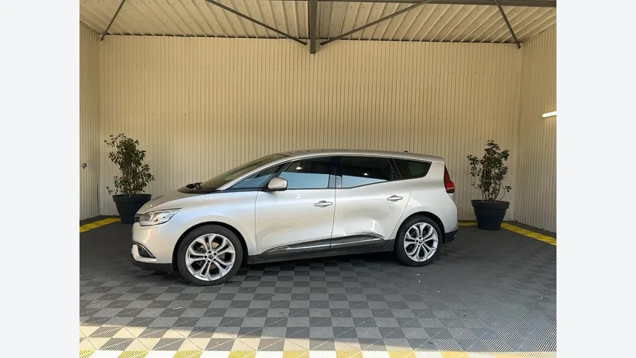 RENAULT Grand Scenic -