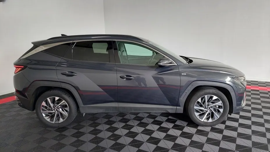 HYUNDAI Tucson -