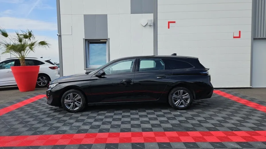 PEUGEOT 308 -